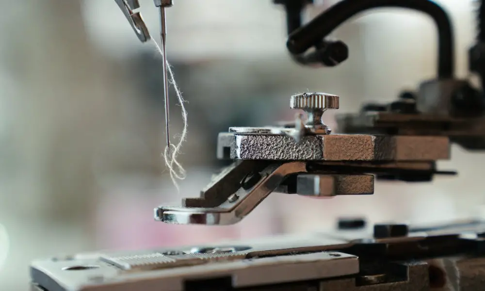 bottom thread loose on sewing machine