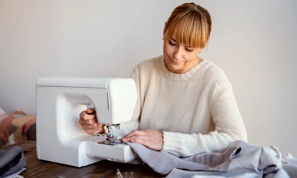 how to use sewing machine
