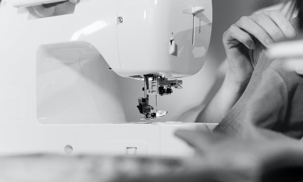 replace needle sewing machine