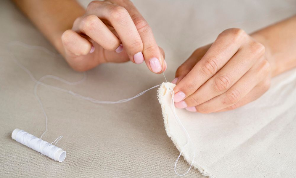 how to hand sew a hem