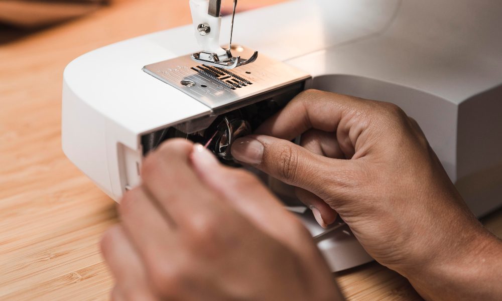 how to put bobbin in sewing machine