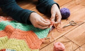 how to sew crochet pieces together