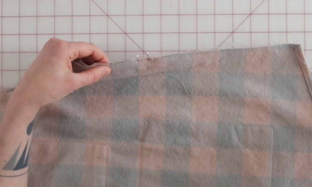 Preparing fabric for single-layer cutting