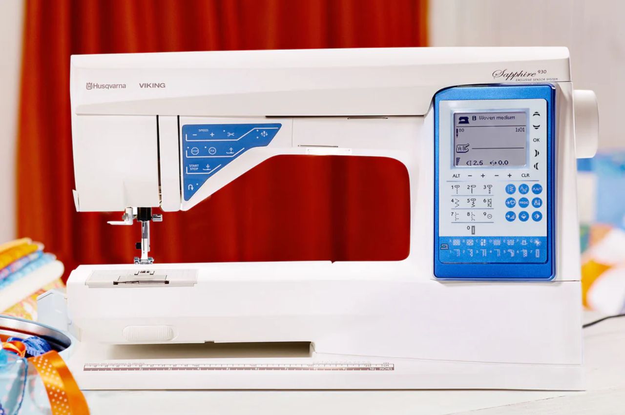 HUSQVARNA VIKING SAPPHIRE 930 Sewing Machine